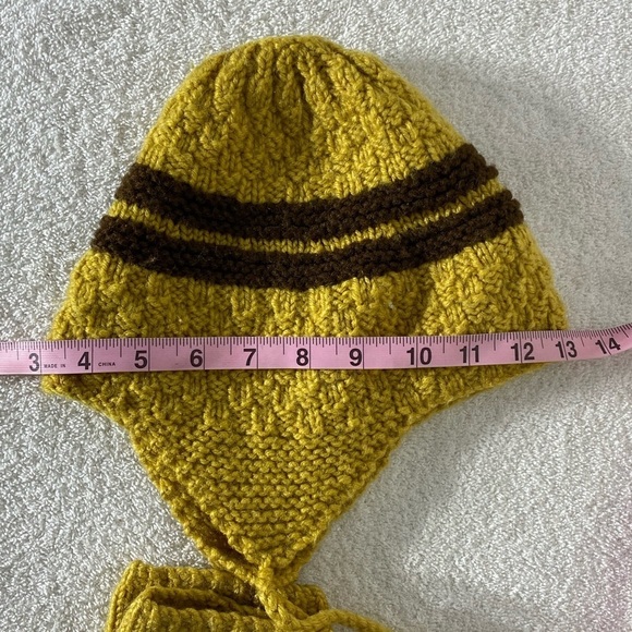 Vintage Handmade Mustard Brown Crochet Knit Winter Hat And Mitts Combo - Picture 11 of 11